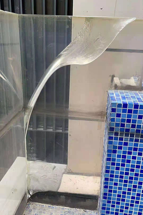 真實亞克力泳池板材破碎 真實亞克力泳池板材破碎