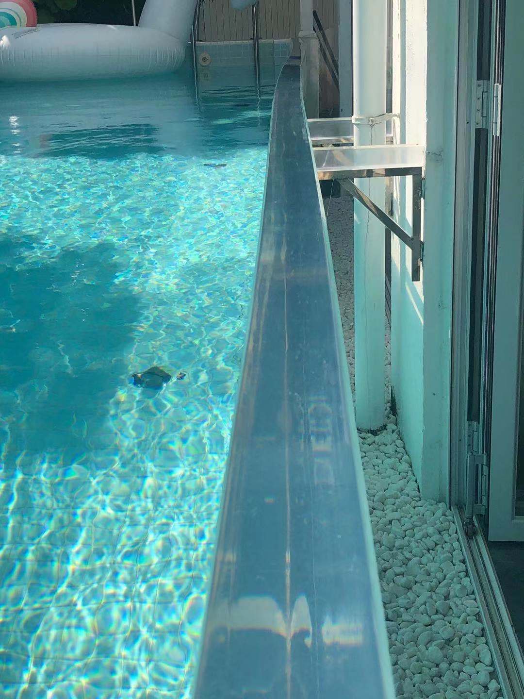 變形的亞克力泳池側板 變形的亞克力泳池側板