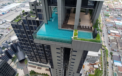 肯尼亞首都內(nèi)羅畢五星級酒店空中泳池