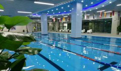 游泳館應(yīng)該判斷水質(zhì)是否達(dá)標(biāo)的方法