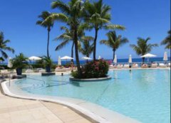 別墅游泳池需要什么樣的水處理設(shè)備？如何后期維護(hù)？