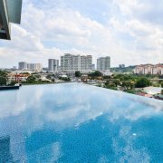 無(wú)邊泳池的特點(diǎn)和類型