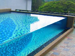 亞克力游泳池廠家哪家比較好？